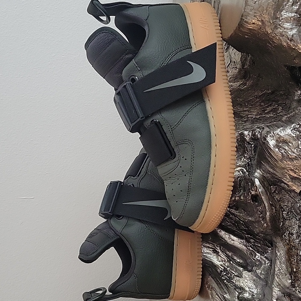 UNIQUE AIR FORCE 1 - ARMY GREEN